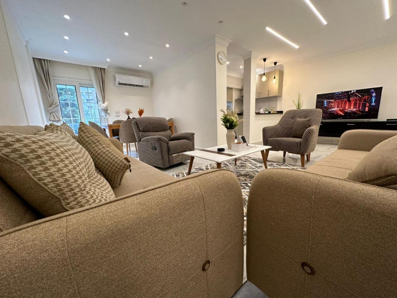 الترا لوكس بالمهندسين Apartment Cairo